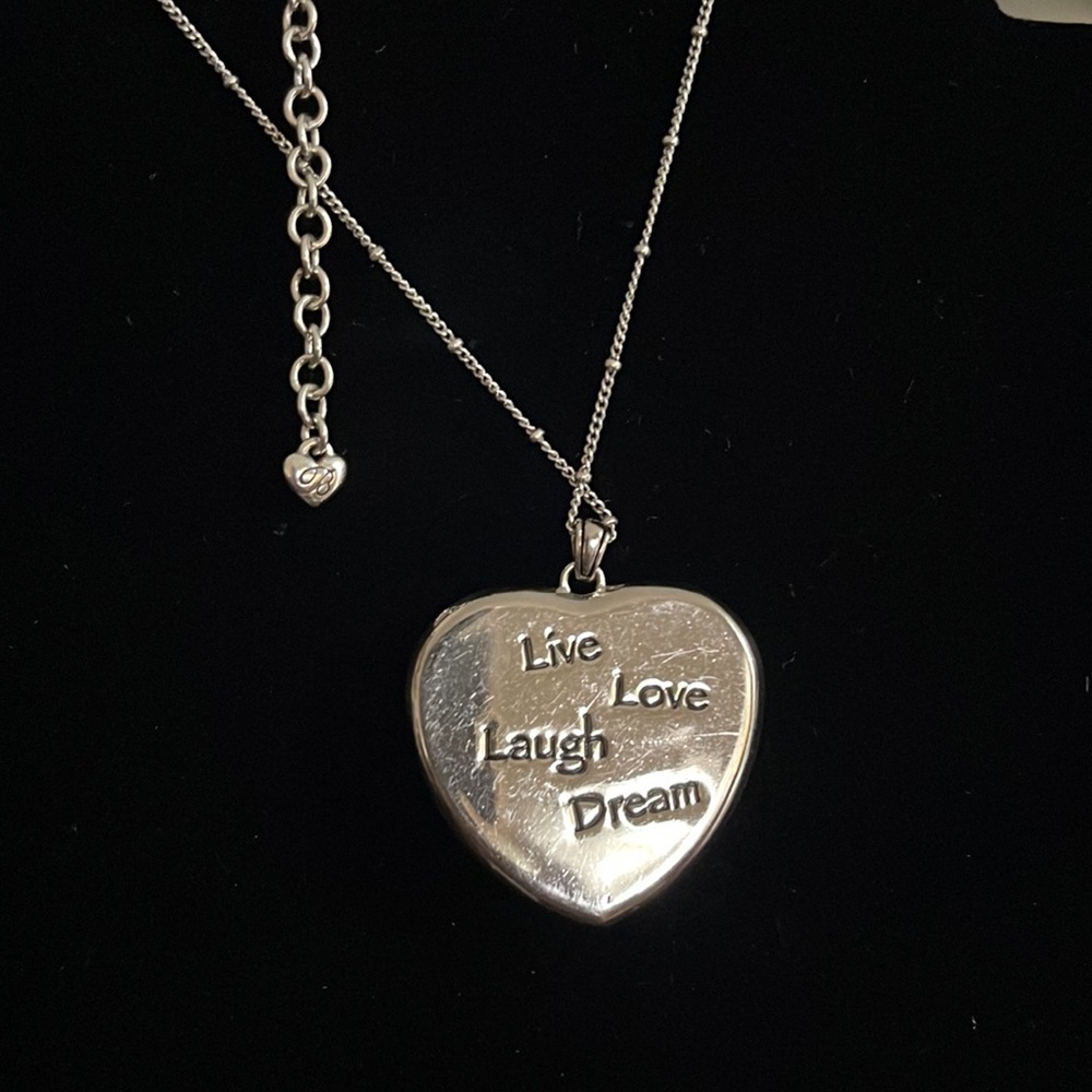 Brighton necklace. Please don’t mind my birds on the background. - Picture 5 of 5